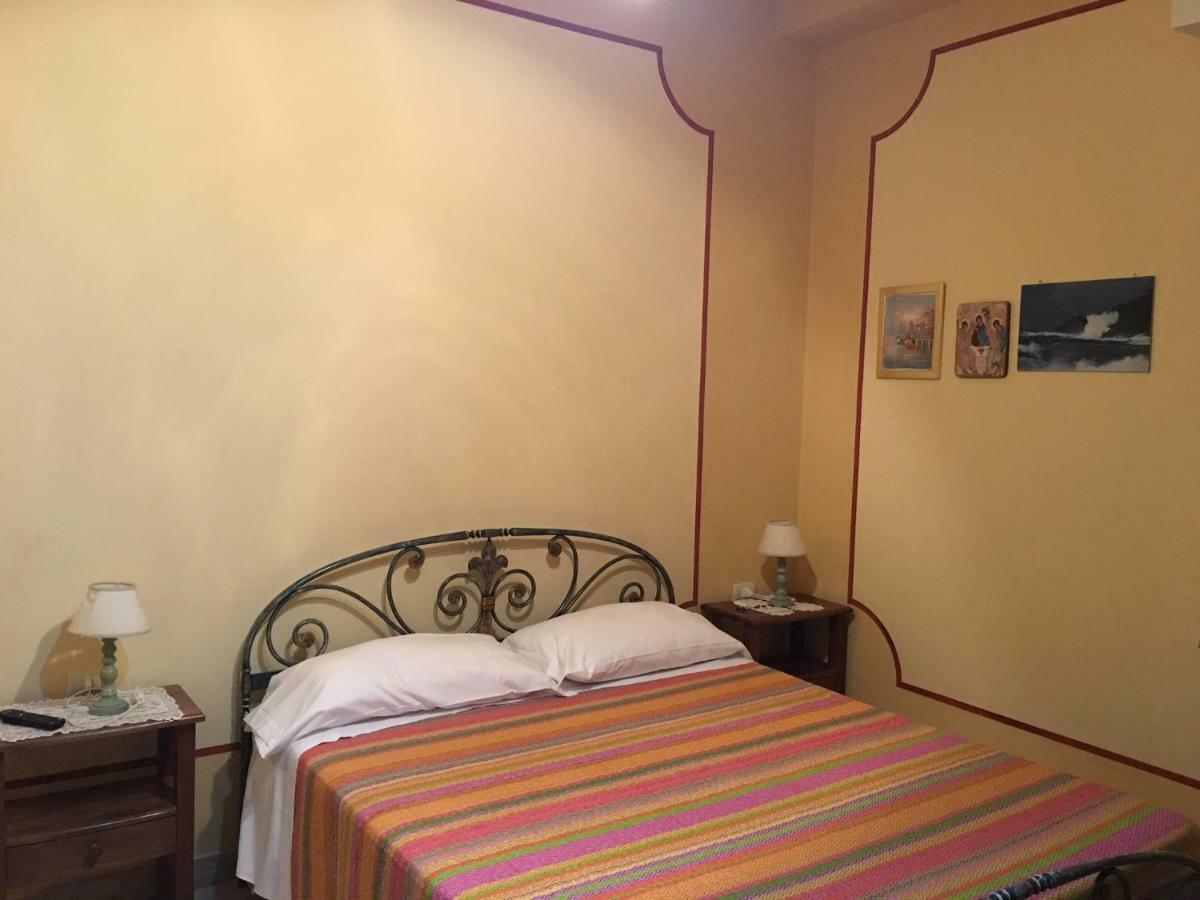 Casa Vacanza Angela Villa Bonassola Exteriör bild
