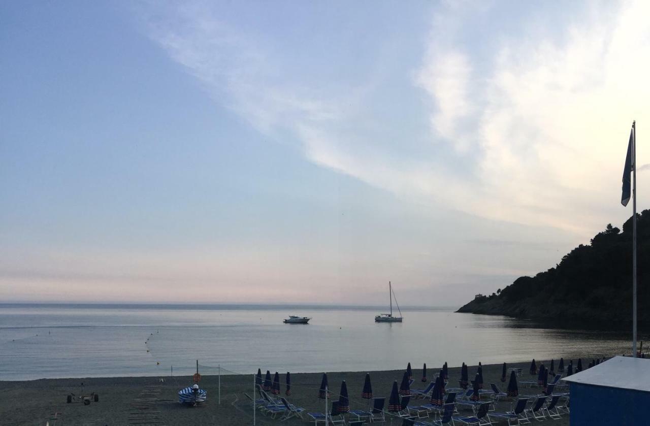 Casa Vacanza Angela Villa Bonassola Exteriör bild